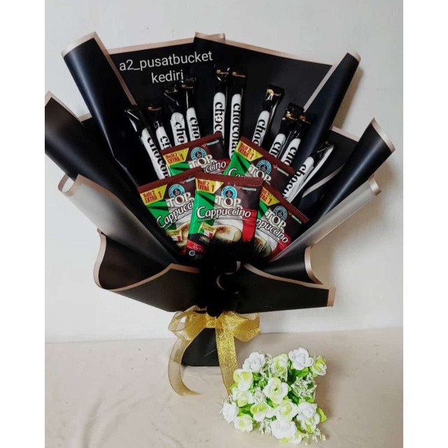 

bucket snack dan bucket bunga imitasi