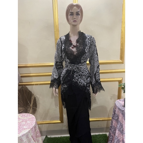 Outer viscose lace