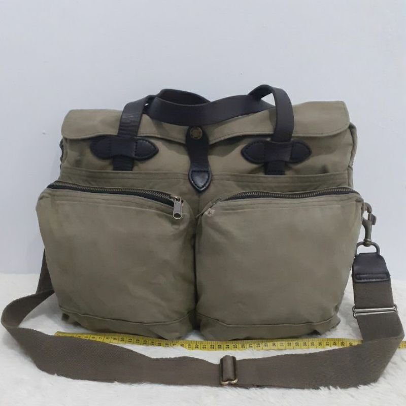 Tas Sling Second / Preloved / FILSON Messenger Bag Canvas Hijau / Tas Selempang Bekas.