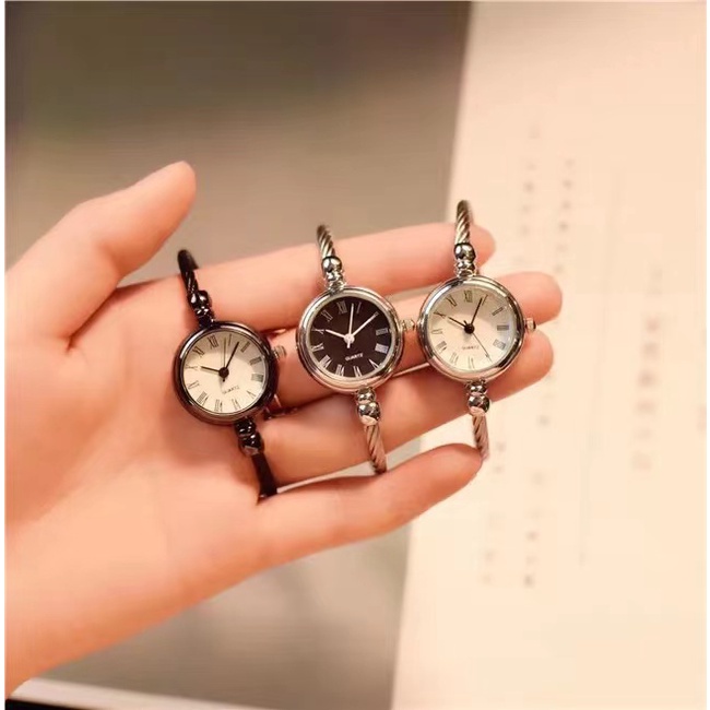 ❤Freedom❤ Jam Tangan Kecil Wanita Strap Pu Analog Fashion Quartz Dial Kotak / Jam Tangan Casual Wanita