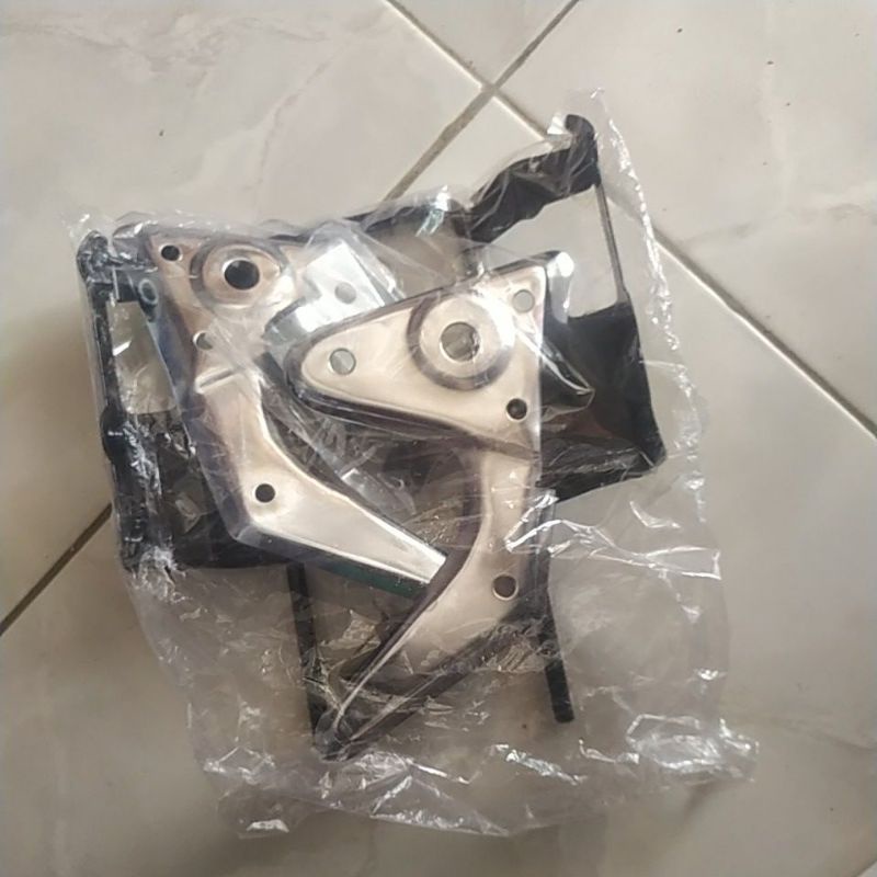 breket kupingan lampu rx king mirip ori