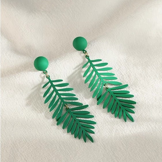 Anting 925 Silver Needle Bentuk Daun Hijau Gaya Retro Korea Hong Kong