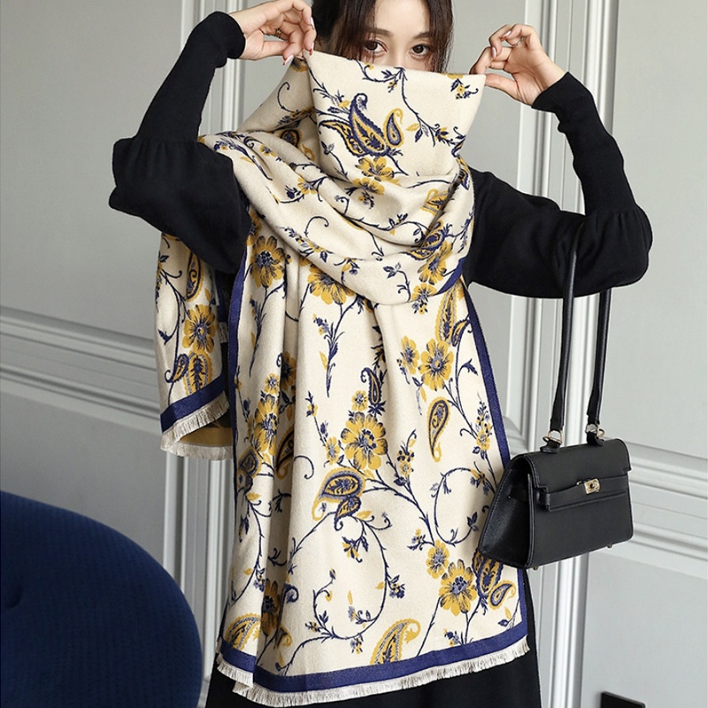Syal &quot;Regalia&quot; 65 x 185 Motif Polos Anggun yang mewah Bahan High Grade Cashmere Immitation