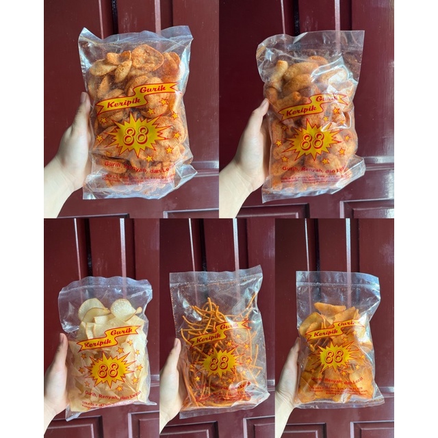 

KERIPIK GURIH 88 KERIPIK 88 KERIPIK CAP 88 SNACKY MEDAN UBI SPICY KERUPUK SAYUR MAKARONI MIE LIDI