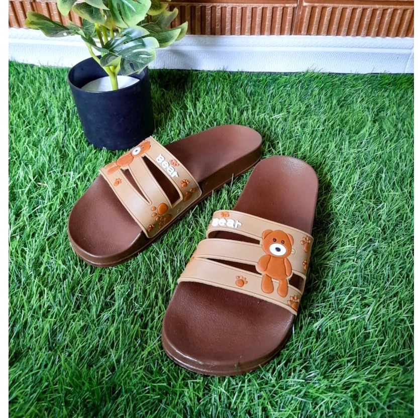 Sandal selop wanita / sendal karet wanita jelly motif Bear warna Coklat