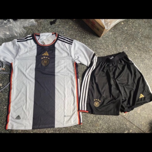 Jual JERSEY SETELAN BOLA JERMAN HOME 2022 2023 GRADE ORI IMPORT - XXL Diskon