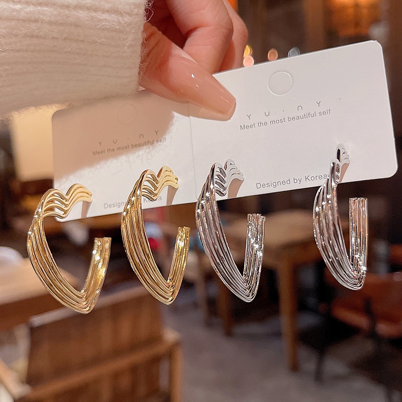 Anting Tusuk Bentuk Hati Bahan 925 silver Untuk Wanita