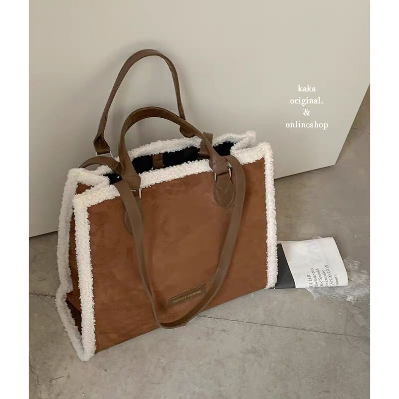 Sera Minum Kata-kata Minum Retro Domba Wol Tas Tangan 2021 Musim Gugur dan Musim Dingin Satu Bahu Messenger Kapasitas Besar Tas Jinjing