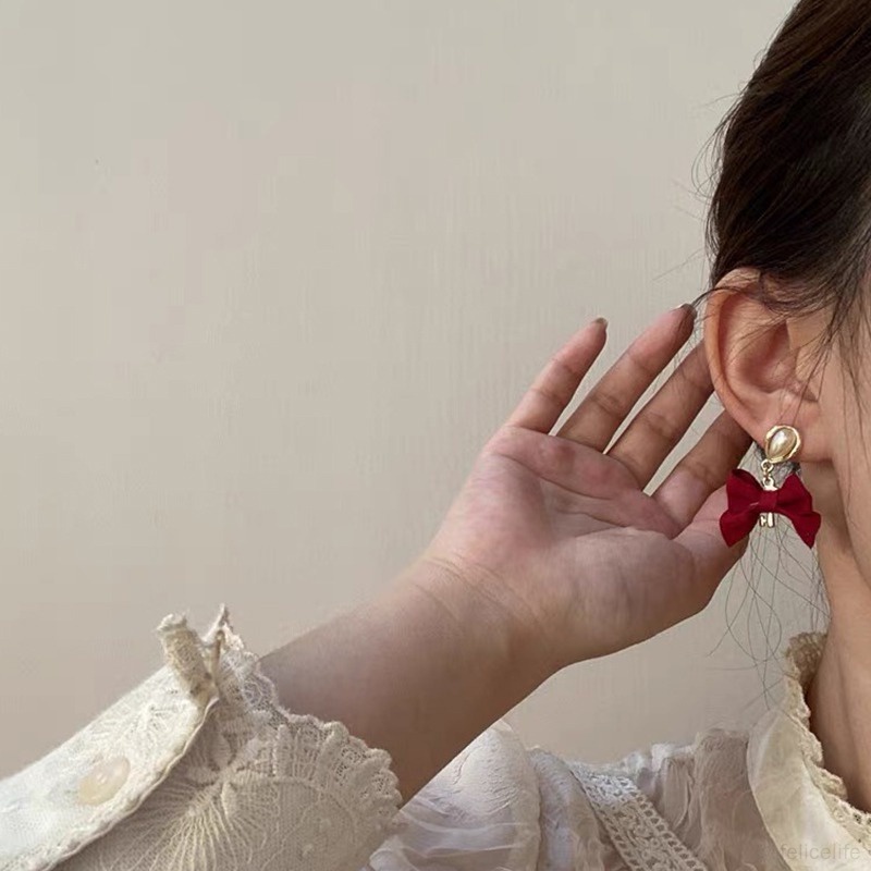 Anting Liontin Ikatan Simpul Warna Merah