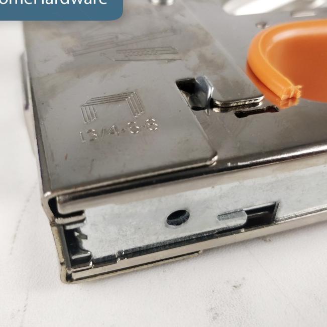 

Staple Staples Gun / Steples Tembak