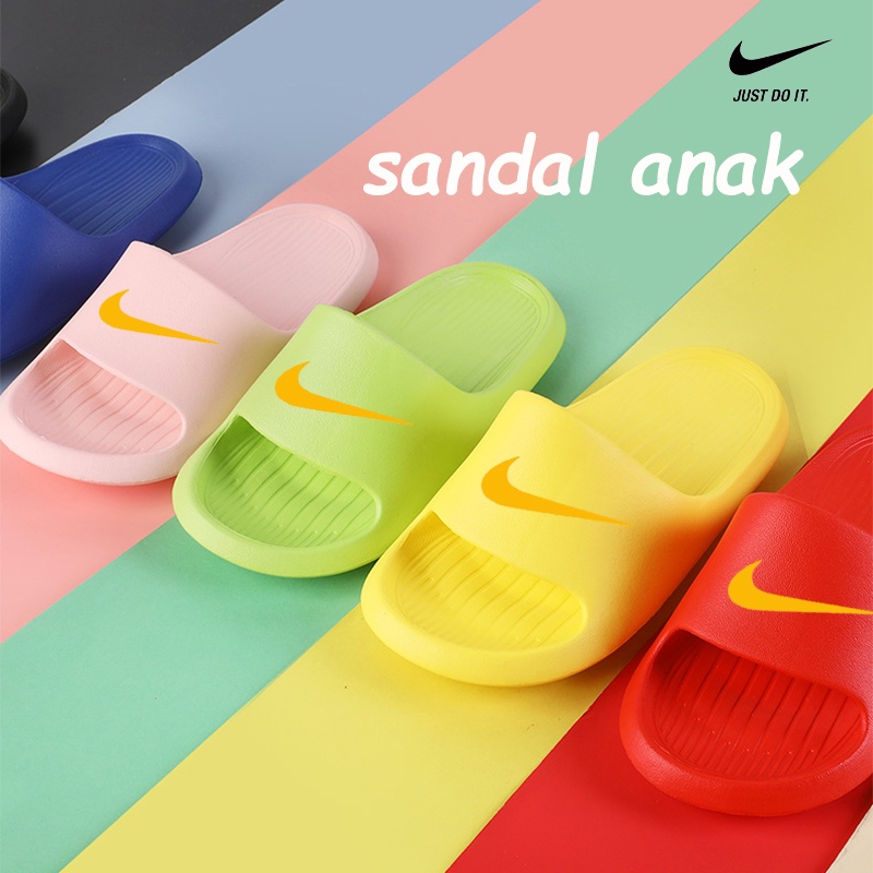 NIKE Sandal Anak Laki Laki Sendal Anak Perempuan Lembut dan Nyaman Import EVA Karet sandal slop sendal anak laki laki Murah Sandal Cowok Anak  Cocok untuk 4-10 tahun size 24-35