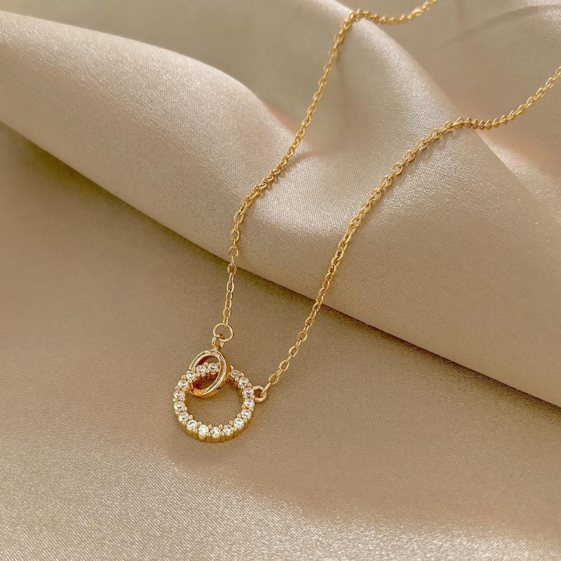 Kalung Liontin Baja Titanium Emas Berlian Elegan Perhiasan Fashion Wanita Zircon Rantai Pendant Necklace