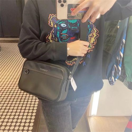 Coach Graham Crossbody In Black