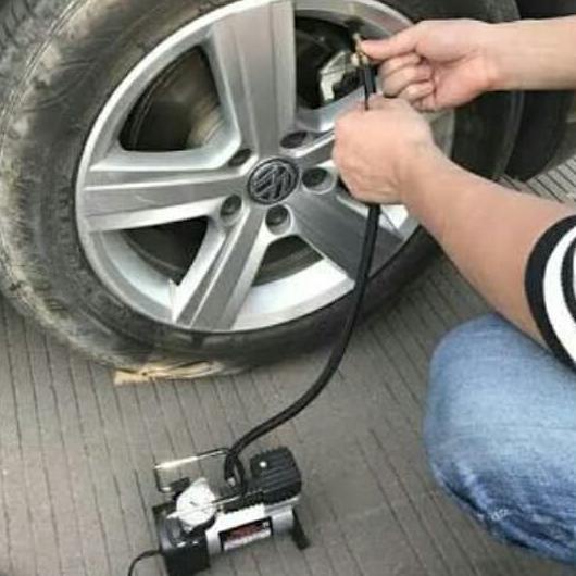 Kompresor angin mini / pompa angin mobil / portable air compressor