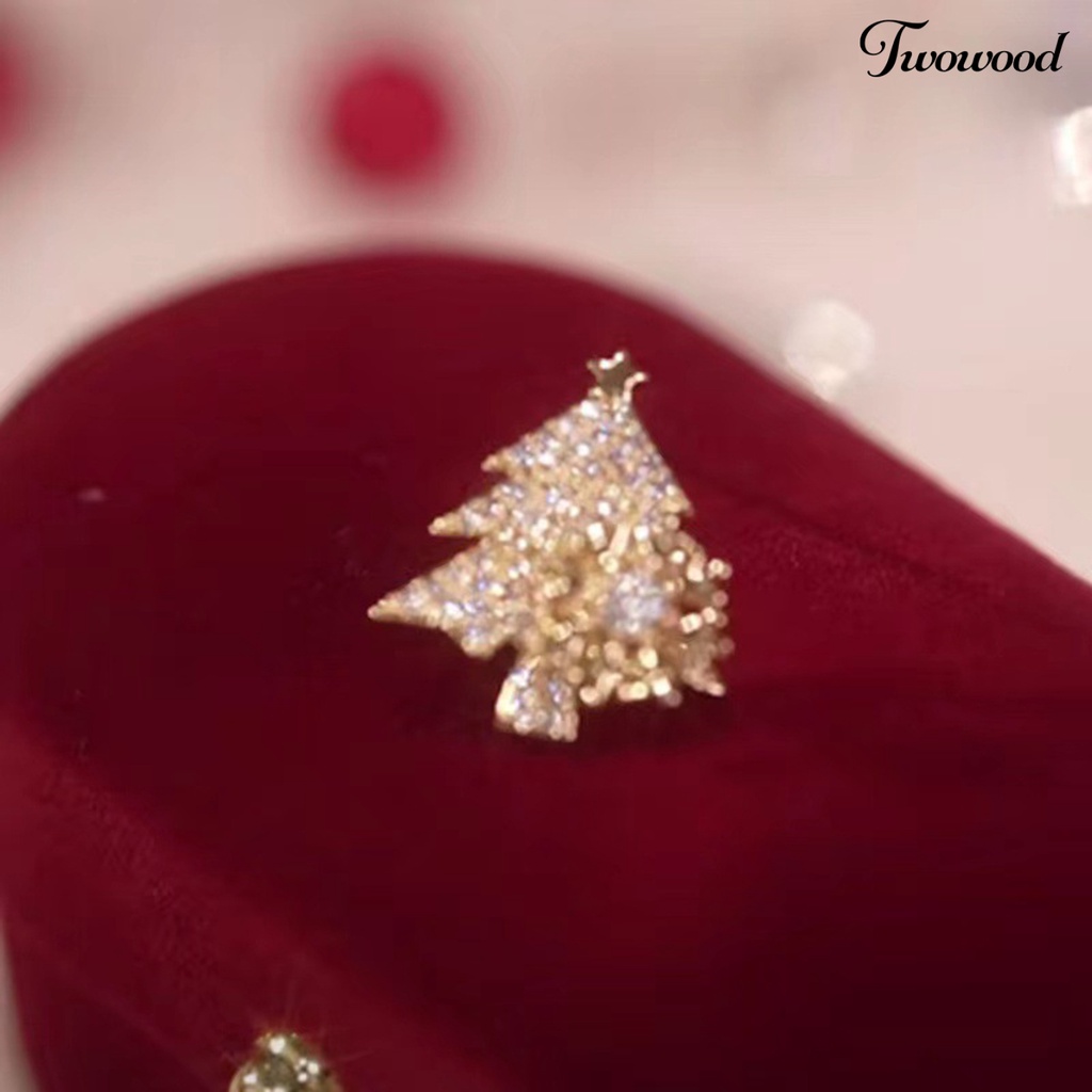 1 Pasang Anting Stud Berlian Imitasi Bentuk Snowflake Pohon Natal Untuk Wanita