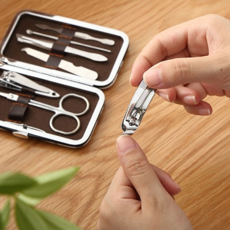 Perlengkapan Manicure Pedicure Stainless Stell - Set Dompet Gunting Kuku Isi 7 Picis