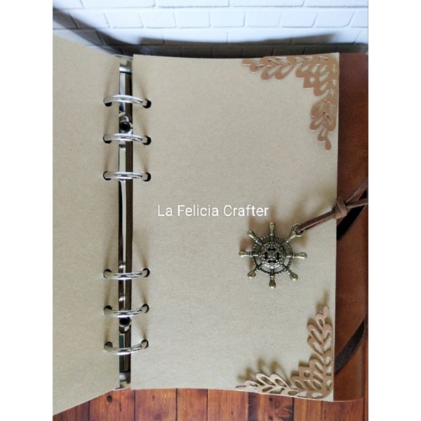 

Pola Scrapbook Lace Frame Corner Daun 1 set/4pcs/Hiasan Renda/Pembatas Buku/Craft Paper/Other Handicraft