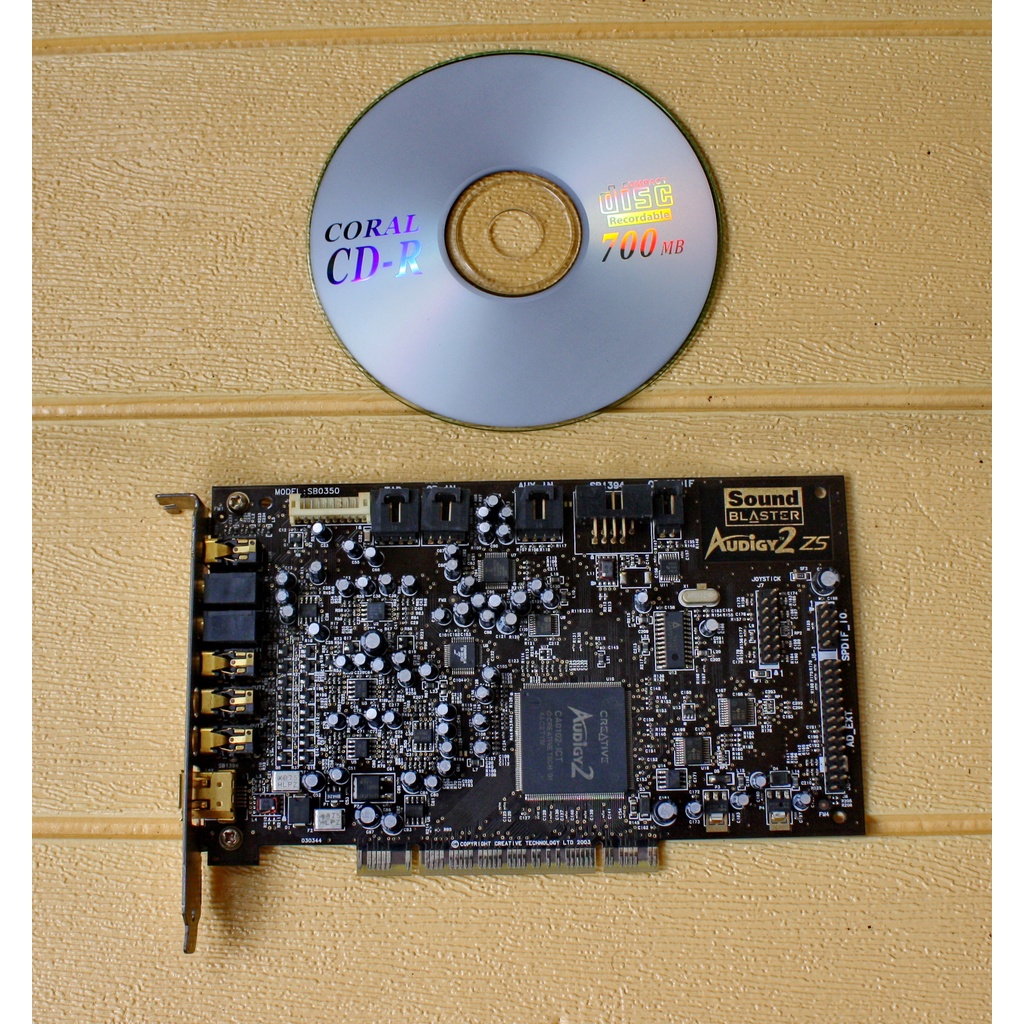 SOUNDCARD PCI CREATIVE AUDIGY 2 ZS STUDIO QUALITY LEGENDARIS + CD OK FOR GAMER