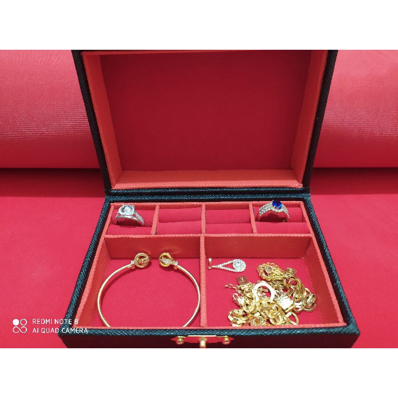 kotak perhiasan unk isi 4cincin+2kotak kosong bs unk kalung gelang anting liontin bahan kulit sintetis