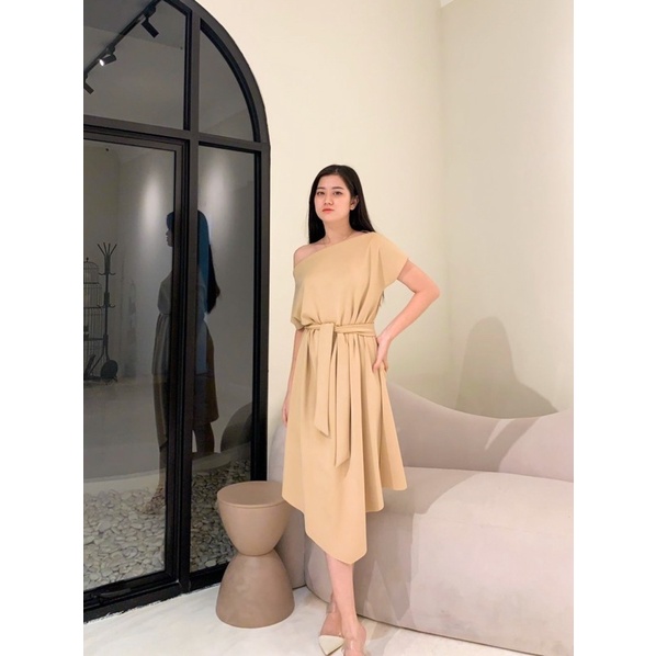 Rubby Dress (Dress Premium Gaya Asimetris)