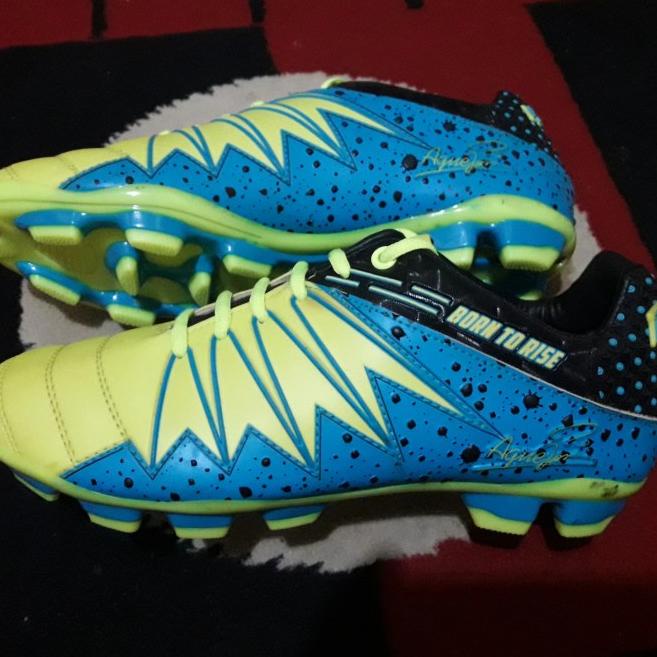 Sepatu bola FINOTTI AGUERO dijamin ORI - hijau-biru, 38