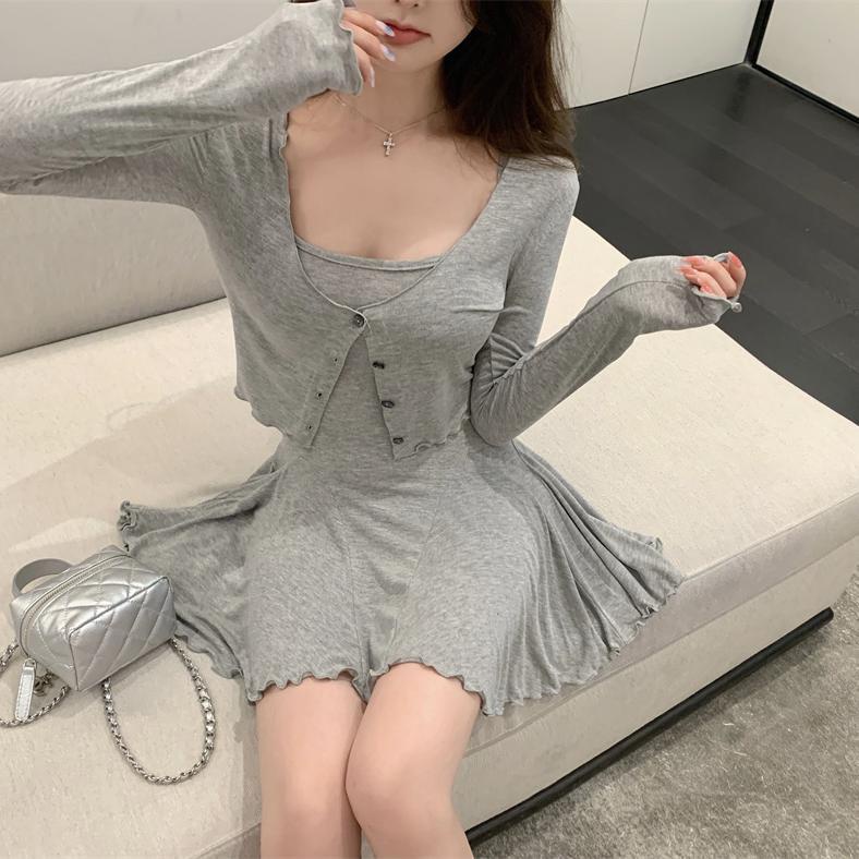 Suhao musim gugur dan musim dingin lengan panjang kardigan dua potong hot girl niche chic keinginan murni tali angin gaun pinggang setelan rok