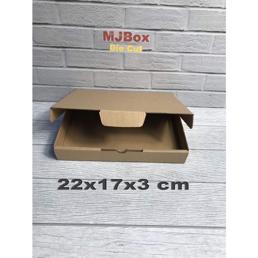 

kardus karton box uk.22x17x3 CM ....Model Pizza , baru polos