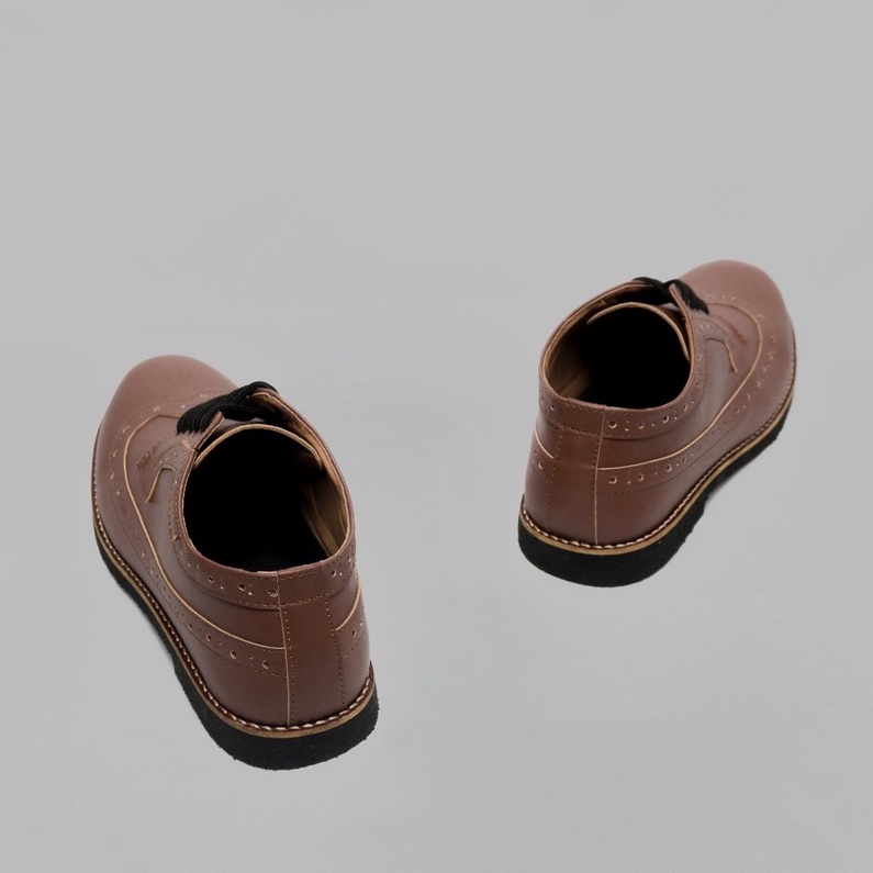 sepatu kantor pria longwing tan