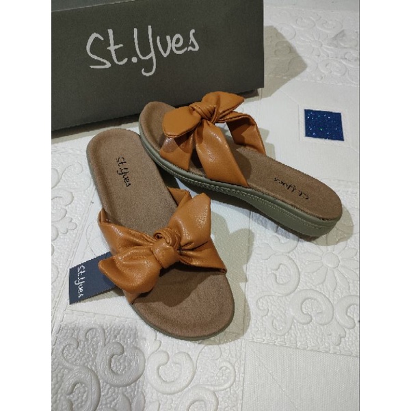 sendal St.Yves model pita