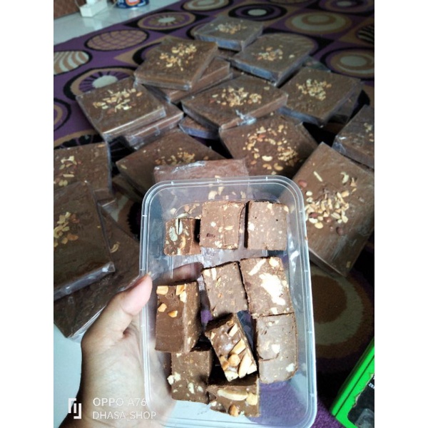 

coklat silverqueen 250gr .( baca deskripsi )