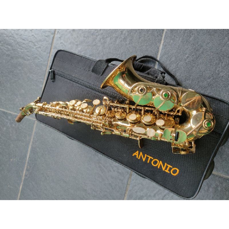 baby saxophone antonio