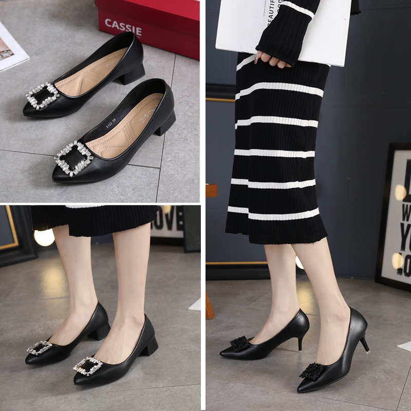 GSW High heels wanita Sepatu kerja wanita hak chunky import ( 3122 ) high heels wanita import sepatu hak wanita sepatu kantor wanita sepatu hak tinggi wanita import Heels kantor wanita sepatu heels wanita kerja Sepatu hak tinggi chunky wanita