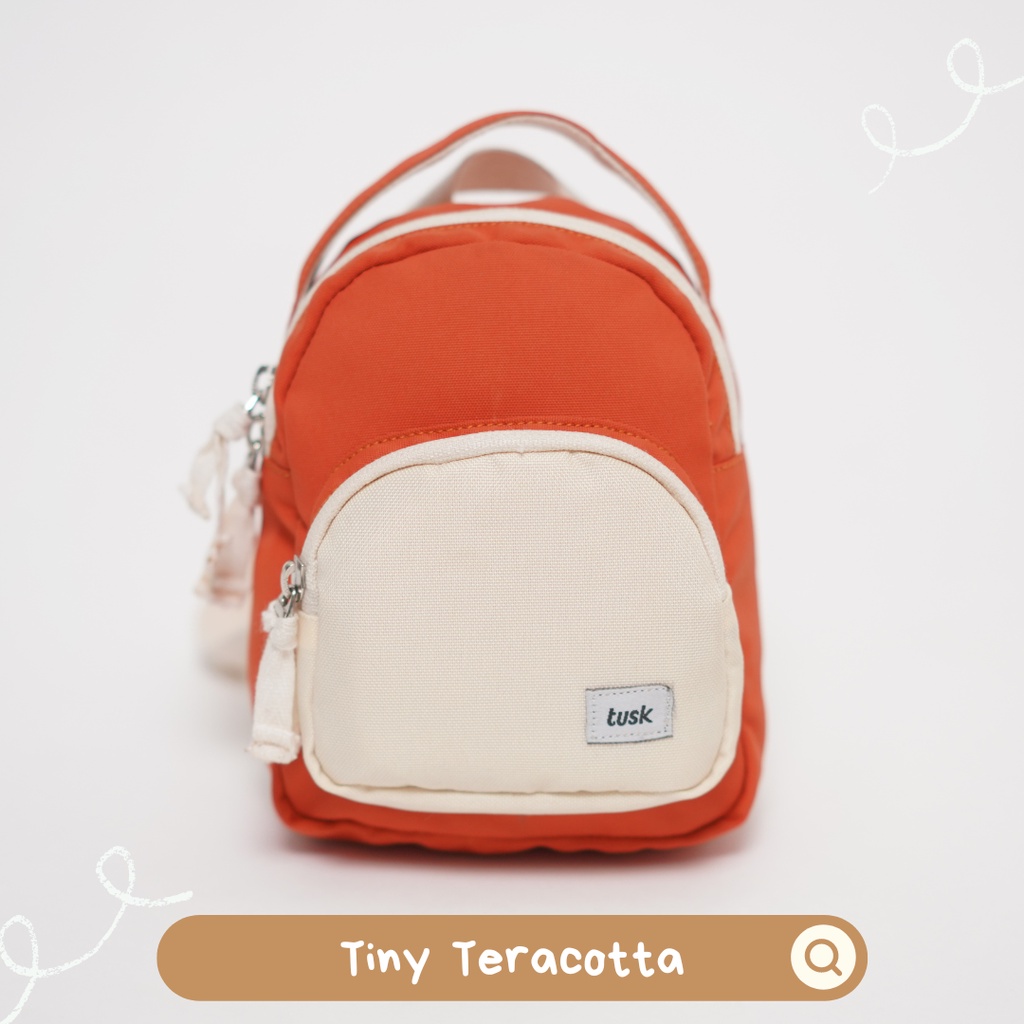 Tas Selempang Wanita | Tusk Tiny - Teracotta Grapefruit| Anti Air | Ransel Dan Slingbag Mini