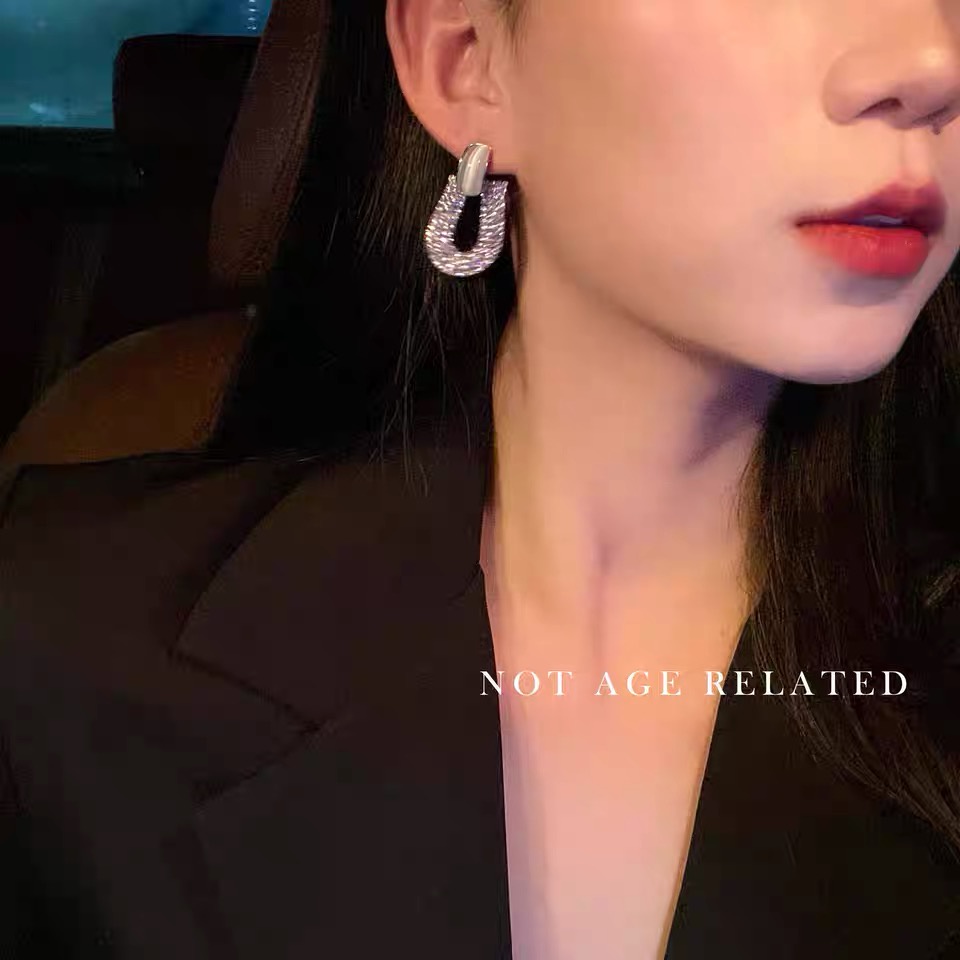 Anting 925 Silver Needle Bentuk Geometris Aksen Berlian Gaya Jepang Korea