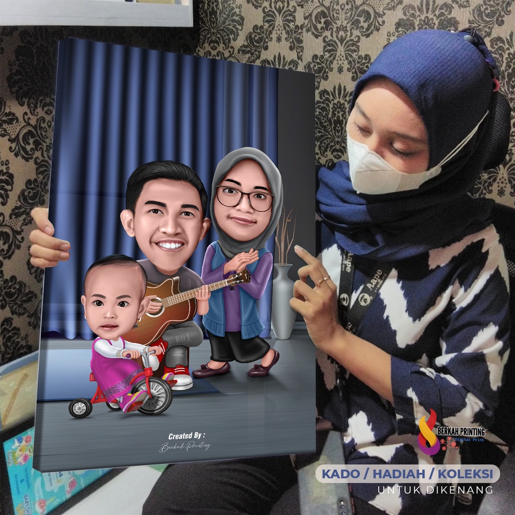 Karikatur Foto Wajah Custom dan Bingkai CANVAS Kayu 18R 40 x 60 Cm Kado Wisuda Kelulusan Pernikahan 