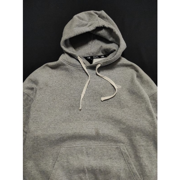 NEW ERA BASIC HODIE