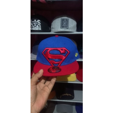 Topi New era Superman buildup