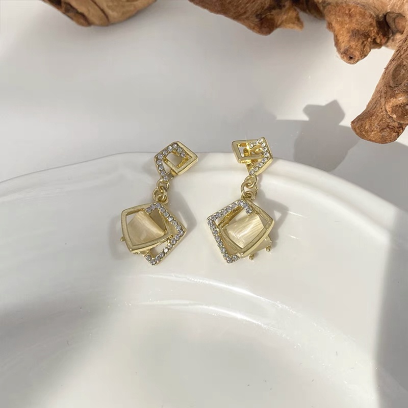 2022 Anting Tusuk Gantung Wanita Desain Pita Gaya Trendy Untuk Pernikahan / Hadiah Ulang Tahun