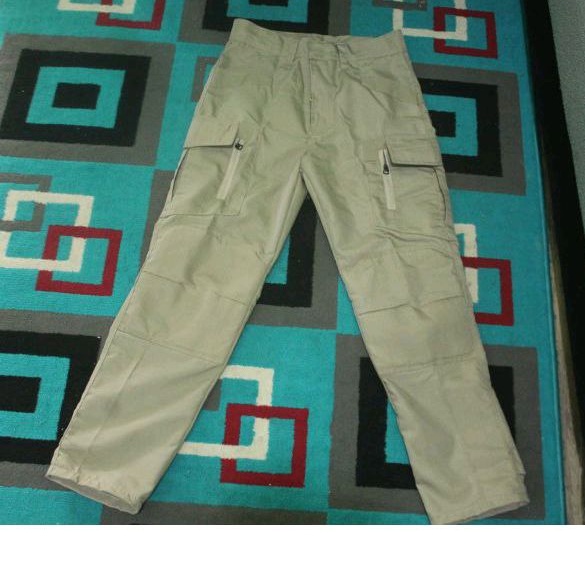 CELANA W-TEC BAHAN PREMIUM BY SENIMAN PERTEMPURAN