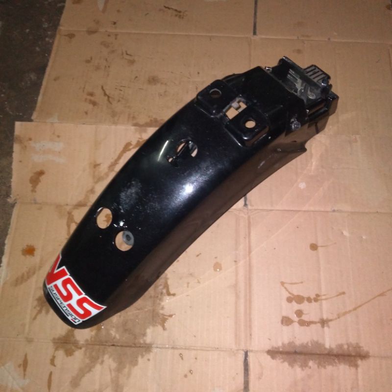spakbor belakang kawasaki w 175