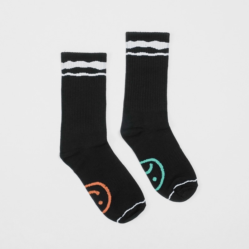 FAITH FADE - Wavy Socks (Black)