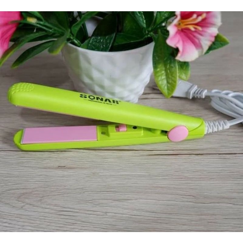 Catok Rambut Portable Mini Hair Straightener Iron Traveling