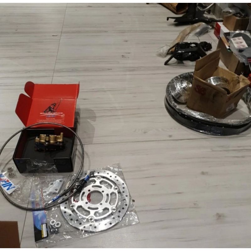 Paketan aloy Crv Japan 18 x185 dan 215tromol sys rxking crome
jari crome
ban fdr 90 18