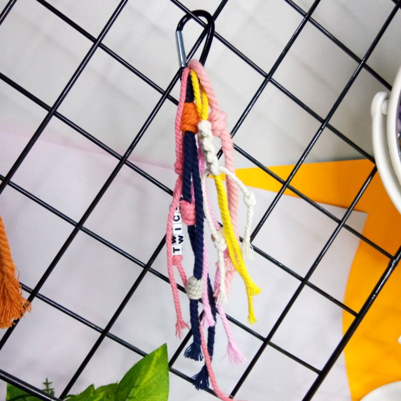 BAG CHARM MACRAME/GANTUNGAN KUNCI MACRAME/BAG CHARM/GANTUNGAN TAS/GANTUNGAN KUNCI/GANTUNGAN KUNCI AESTHETIC