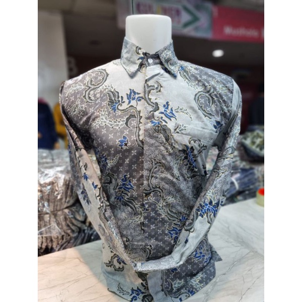 Kemeja batik semi sutra//kemeja batik panjang//kemeja seragam pesta