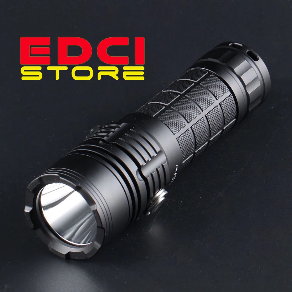Senter Convoy M4U With Osram KW CSLNM1, 6500k, 7135*8 Driver,Micro-USB