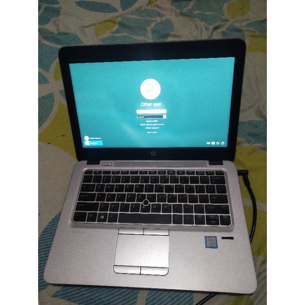 HP elitebook 820 G4 i5 gen 7 ram8gb ssd250gb