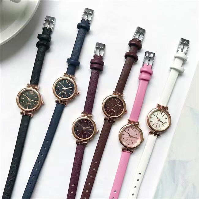 Jam Tangan Wanita Casual Kecil Analog Quartz Fashion Strap Pu Gaya Retro