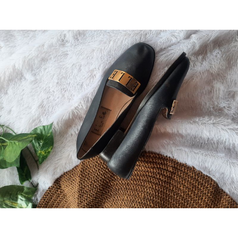 preloved sepatu flat/ loafer elle original