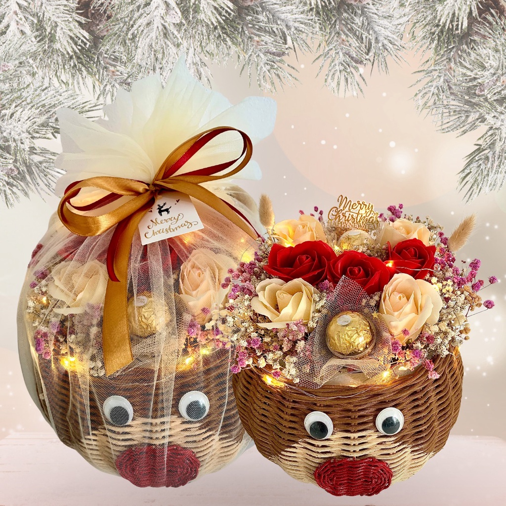 

ESMGIFTS - RUDOLF HAMPERS KERANJANG BUNGA MAWAR SABUN COKLAT FERRERO ROCHER NATAL 2022 & TAHUN BARU 2023/ HAMPERS NATAL KERANJANG ROTAN MOTIF RUSA/ CHRISTMAS 2022 & NEW YEARS HAMPERS 2023/ CHRISTMAS GIFT BASKET/ SOAP FLOWERS BASKET/ PAJANGAN RUSA NATAL
